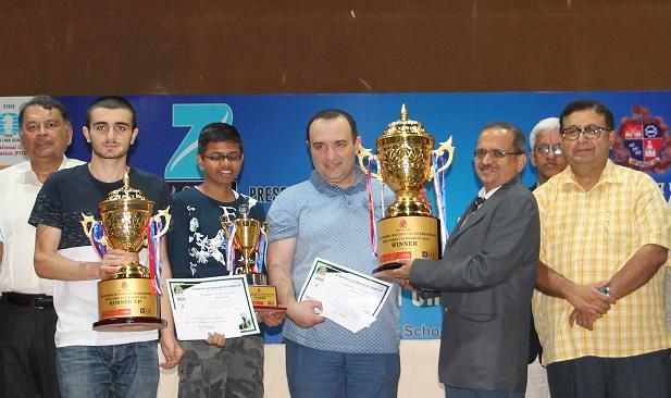 Mayor Prudhibhal: Grand Master Farooq became the winner | महापौर बुध्दिबळ : ग्रँड मास्टर फारुख ठरला विजेता