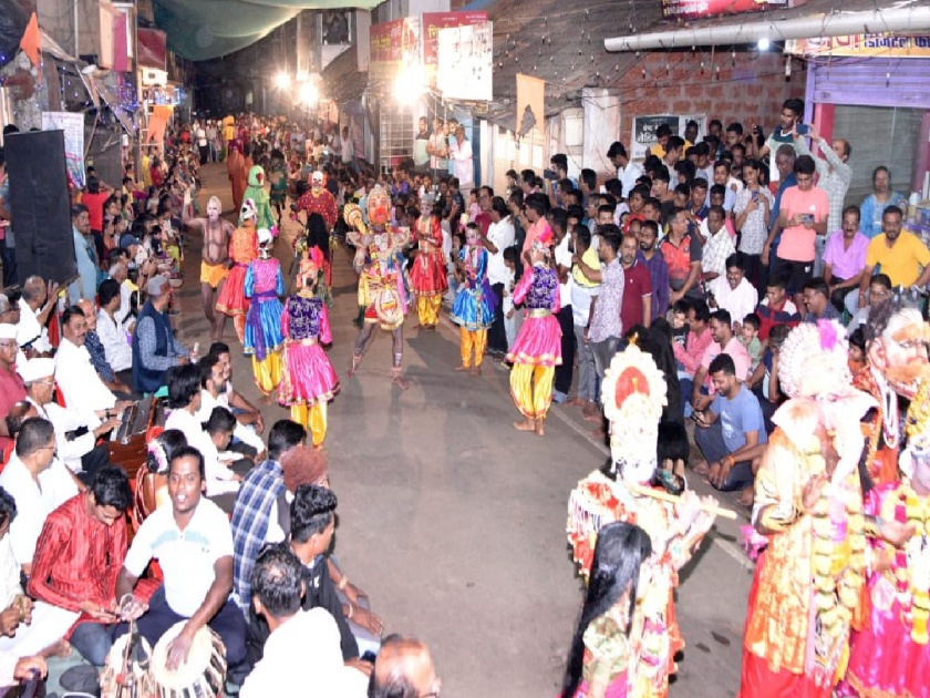 Ganesha Kripa Tendoli Mandal First in Radha Krishna Dance Rombat Competition, Performances by Various Teams Spectacular | राधा कृष्ण नृत्य रोंबाट स्पर्धेत गणेशकृपा तेंडोली मंडळ प्रथम, विविध संघांनी सादर केलेले कलाविष्कार लक्षवेधी 