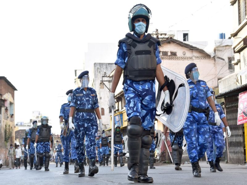 Armed movement of the Rapid Action Force in Old Nashik | शीघ्र कृती दलाचे जुन्या नाशकात सशस्त्र संचलन