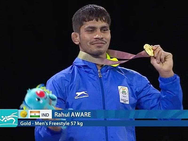 CWG 2018: Kaka Pawar's golden 'Gurudakshina'; Rahul Awane has fulfilled the word! | Commonwealth Games 2018: काका पवारांना सोनेरी 'गुरुदक्षिणा'; राहुल आवारेने शब्द खरा करून दाखवला!