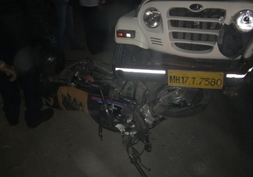 Motorcycle-pickup accident near Rahuri; Both injured, one's condition serious | राहुरीजवळ मोटारसायकल-पिकअपचा अपघात; दोघे जखमी, एकाची प्रकृती गंभीर