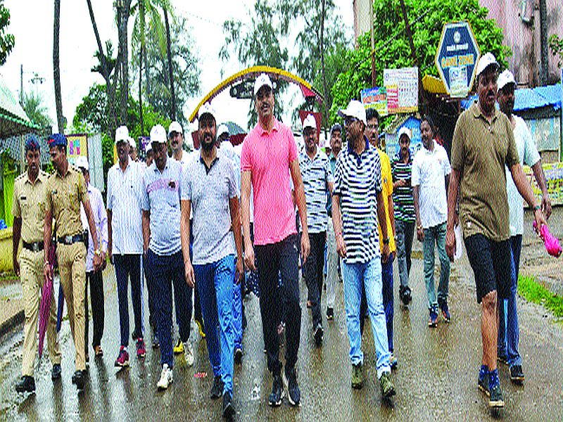 'Vote Give Raigadkar' campion in Alibaug | ‘व्होट कर रायगडकर’ने दुमदुमले अलिबाग