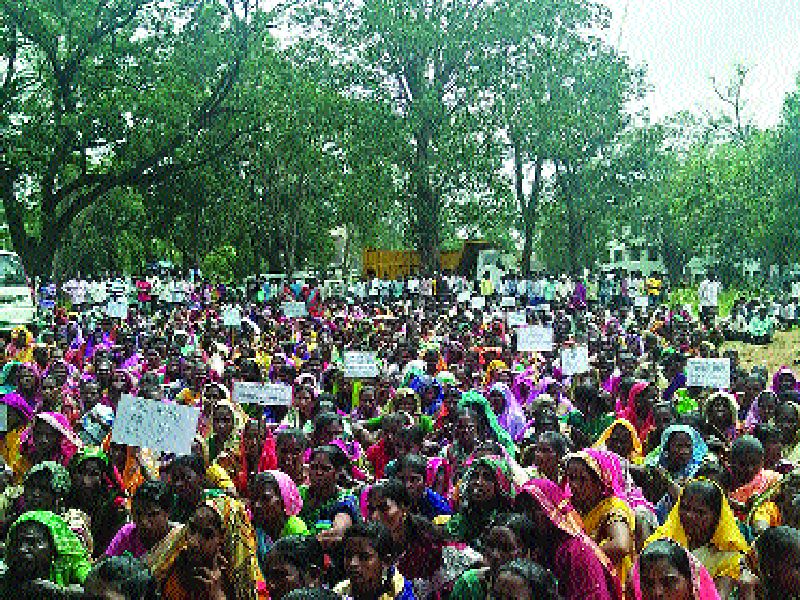Thousands of people in Mangaon | माणगावात हजारो नागरिकांचा एल्गार