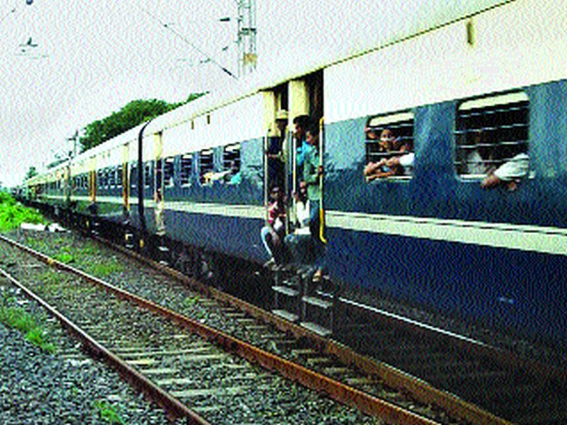 Speed ​​of Diva-Vasai trains should be increased! | दिवा-वसईच्या गाड्यांची गती वाढायला हवी!