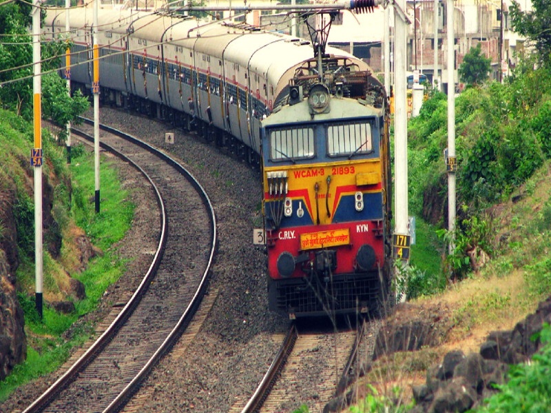 Pune-Mumbai Railway service will be closed till 1st August | पुणे-मुंबई रेल्वे सेवा १६ ऑगस्टपर्यंत बंद राहणार