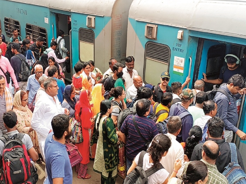 Mumbai tour will not in a one day by railway; Stop the traveler's trouble, leave the Janshatabdi Express in the old times from Aurangabad | रेल्वेने जिवाची मुंबई एका दिवसात नाहीच; प्रवाशांची दैना थांबवा, 'जनशताब्दी' जुन्या वेळेत सोडा