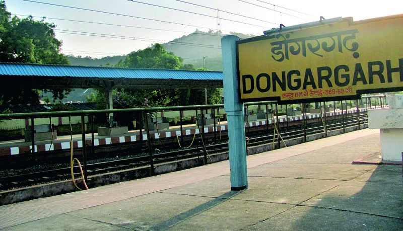 Intercity and Shivnath had additional coach for Dongargarh | डोंगरगड यात्रेसाठी इंटरसिटी, शिवनाथला अतिरिक्त कोच