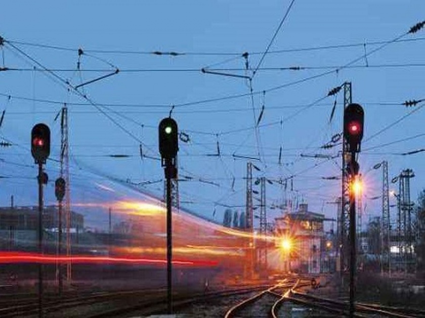 Signal system work will be effective; The capacity of the railway line will increase | सिग्नल यंत्रणेचे काम होणार प्रभावी; रेल्वे मार्गाची क्षमता वाढणार