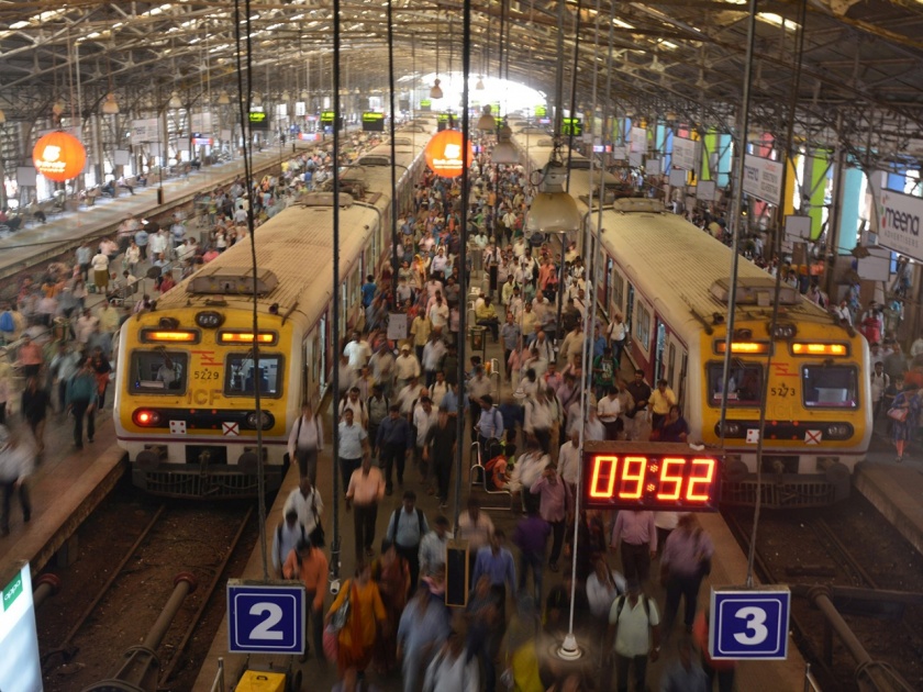 Lok Sabha Election 2019: central cabinet approves 54,777 crore for modernization of Mumbai railways | मुंबई लोकलमार्गे लोकसभा?; मोदी सरकारकडून 'लाईफलाईन'साठी ५४,७७७ कोटी मंजूर