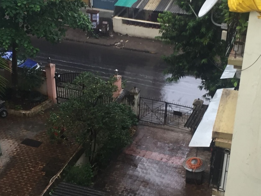 Panvel, Dombivli, Ulhasagara, Navi Mumbai, have been lamenting the downpour | पनवेल, डोंबिवली, उल्हासगर, नवी मुंबईत पावसाच्या हलक्या सरी, वातावरणात गारवा वाढला