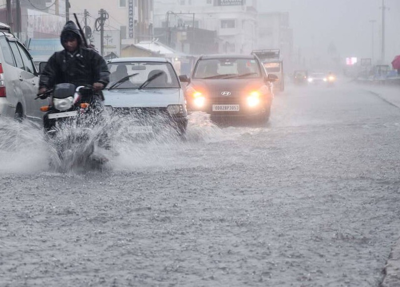 Warning of heavy rains for next three days in Central Maharashtra, Marathwada | Heavy Rain: मध्य महाराष्ट्र, मराठवाड्यात पुढील तीन दिवस वादळी पावसाचा इशारा