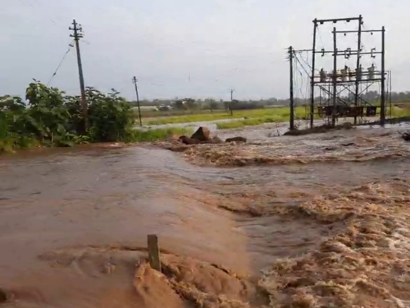 Heavy rain in Khed taluka; Major damage to farmers' crops | खेड तालुक्याला मुसळधार पावसाचा तडाखा ; शेतकऱ्यांचे मोठे नुकसान 