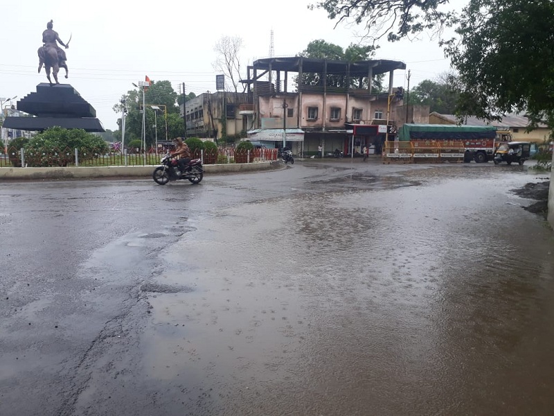 In last 15 days 9.8 percent of the annual average rainfall in Parbhani district | परभणी जिल्ह्यात दोन आठवड्यातच वार्षिक सरासरीच्या साडेनऊ टक्के पाऊस