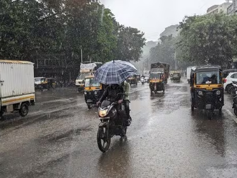 Drizzle in Pune city; In the afternoon there was a lot of heat pune rain latest update | Pune: पुणे शहरात रिमझिम पावसाची हजेरी; दुपारी पडले लख्ख ऊन