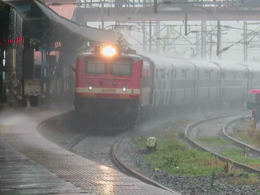 mumbai rain update western and central railway cancelled many trains after heavy rain | Mumbai Rain Update: पावसामुळे रेल्वे सेवा विस्कळीत; 'या' गाड्या रद्द