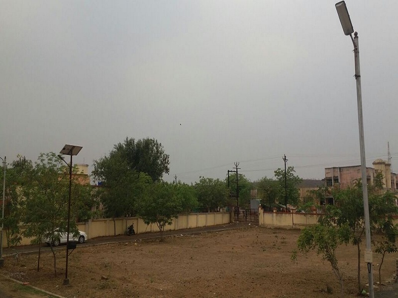 The Kolhapur district lost its mercury, the cloudy atmosphere throughout the day | कोल्हापूर जिल्ह्याचा पारा घसरला, दिवसभर ढगाळ वातावरण