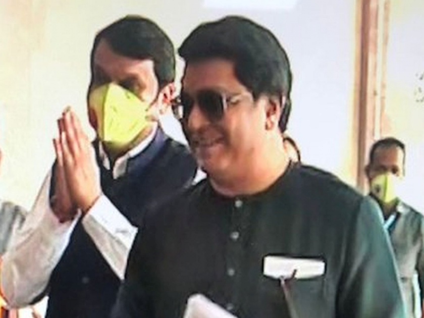 CoronaVirus marathi News mns chief raj thackeray answers question about not wearing face mask kkg | CoronaVirus News: मंत्रालयातील बैठकीला येताना तुम्ही मास्क का घातला नाही?; राज ठाकरे हसत हसत म्हणाले...