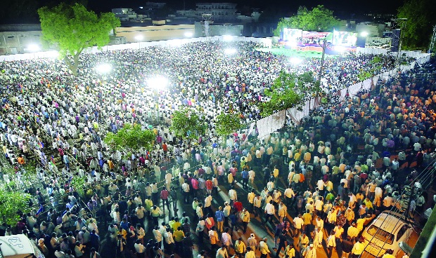 Raj Thackeray's rally give strengthened to Congress | राज ठाकरेंच्या सभेने काँग्रेसला बळकटी