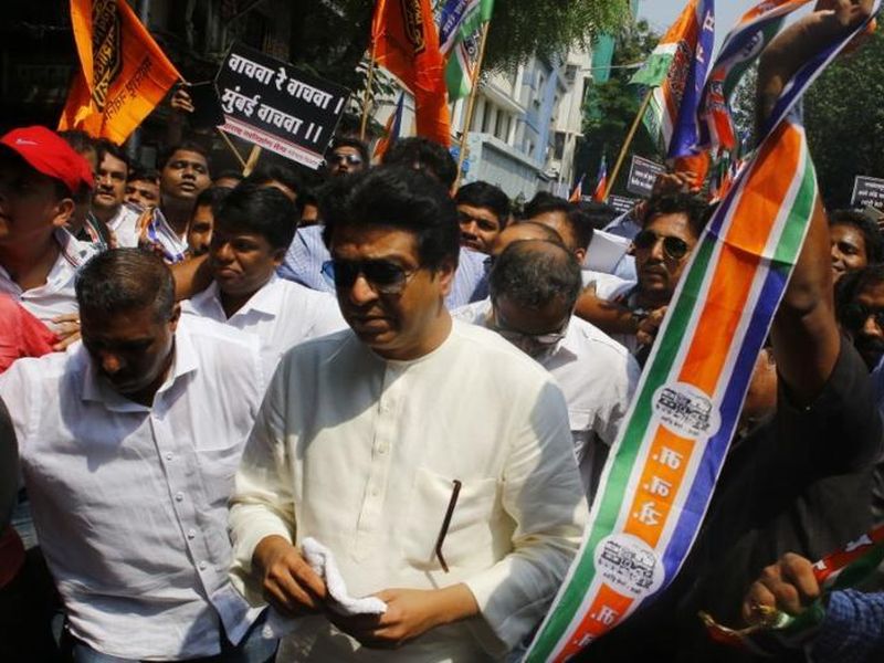 During Raj Thackeray's speech, electricity went down, netizens barked on BJP | राज ठाकरेंच्या भाषणाच्यावेळी वीज गेली, नेटिझन्स भाजपावर भडकले