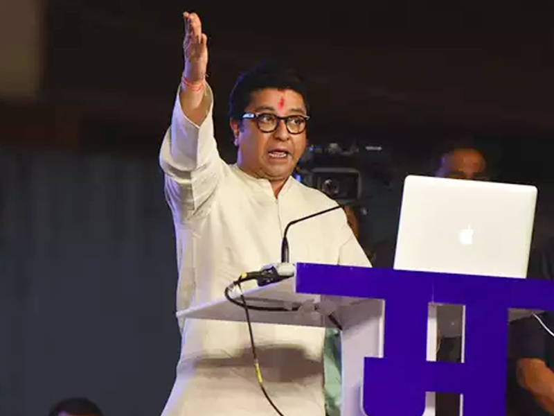 Raj Thackeray Speech against Devendra Fadnavis, Narendra Modi and Amit Shah in Lok Sabha Election 2019 | Raj Thackeray: लग्न कुणाचंही असलं तरी नाचणं गैर असतं काय?