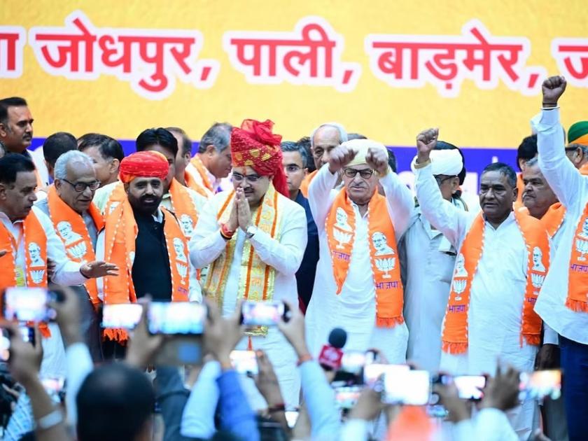many congress leaders joining bjp in rajasthan cm bhajan lal sharma criticised congress party | काँग्रेसला धक्का! गेहलोत, पायलट यांच्या विश्वासू नेत्यांचा पक्षाला रामराम; BJPमध्ये प्रवेश