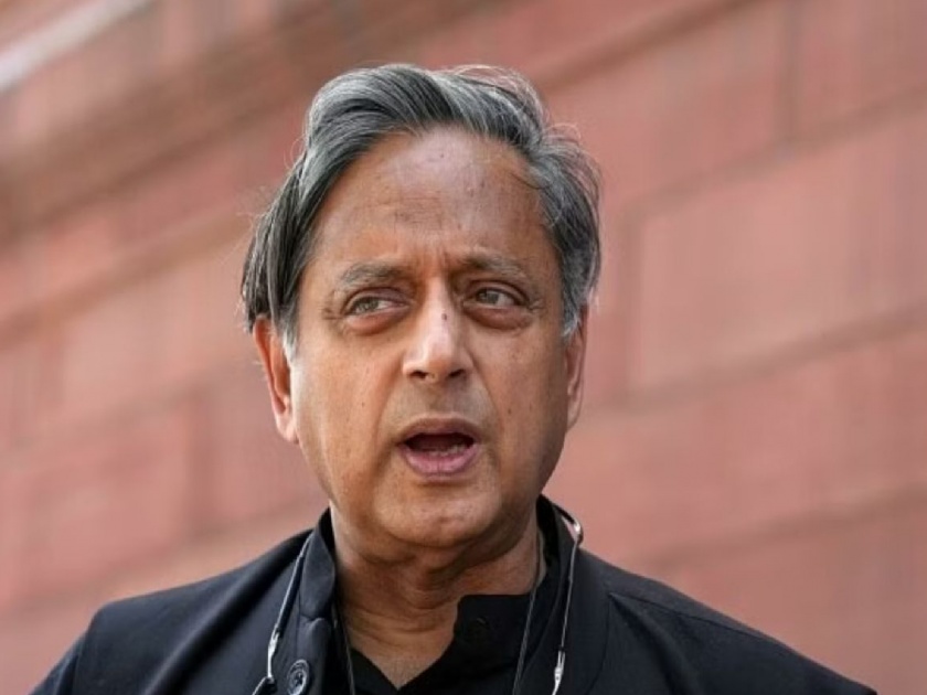 MP and Congress candidate from Thiruvananthapuram Shashi Tharoor has criticized the Communist Party of India's propaganda as helping the BJP  | CPI चा प्रचार म्हणजे केवळ भाजपला मदत; थरूर यांची टीका, विजयाचा चौकार मारण्याचे आव्हान