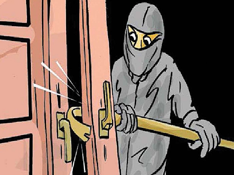 nine and a half lakhs stolen breaking lock of a closed house in rajgurunagar crime news | भरदिवसा राजगुरुनगरमध्ये घराचे कुलूप तोडून साडे नऊ लाखांची चोरी; दागिन्यांसह रोख रक्कम लंपास