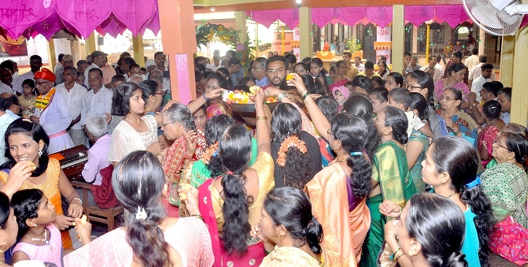 Rama Namah's garraran garajarna dumudumbala! - Kankavaliyat Ramjanmam festival | राम नामाच्या गजराने  परिसर दुमदुमला!-कणकवलीत रामजन्म उत्सव