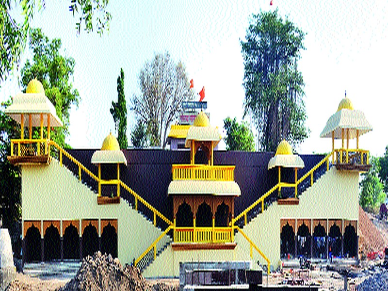 Restoration of a well-established Maruti temple | समर्थ स्थापित मारुती मंदिराचा जीर्णोद्धार