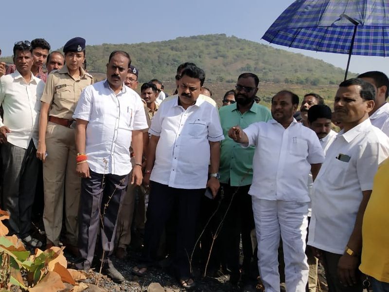 environment minister ramdas kadam visits aarey colony after fire | पर्यावरण मंत्री रामदास कदम यांनी केली आरेची पाहणी