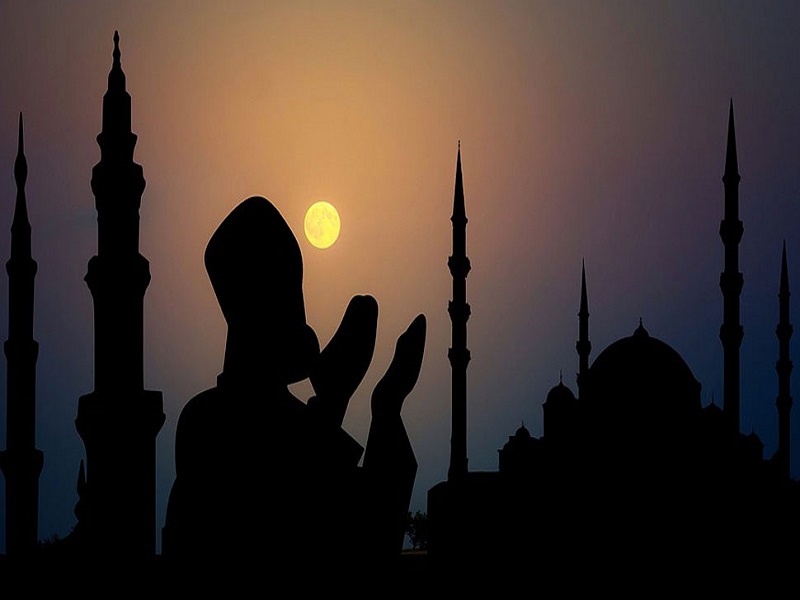 Muslim brothers in Sakura will celebrate Ramadan Eid at home; Decision of the Muslim Jamaat Trust | साकुरमधील मुस्लिम बांधव घरातच रमजान ईद साजरी करणार; मुस्लिम जमात ट्रस्टचा निर्णय