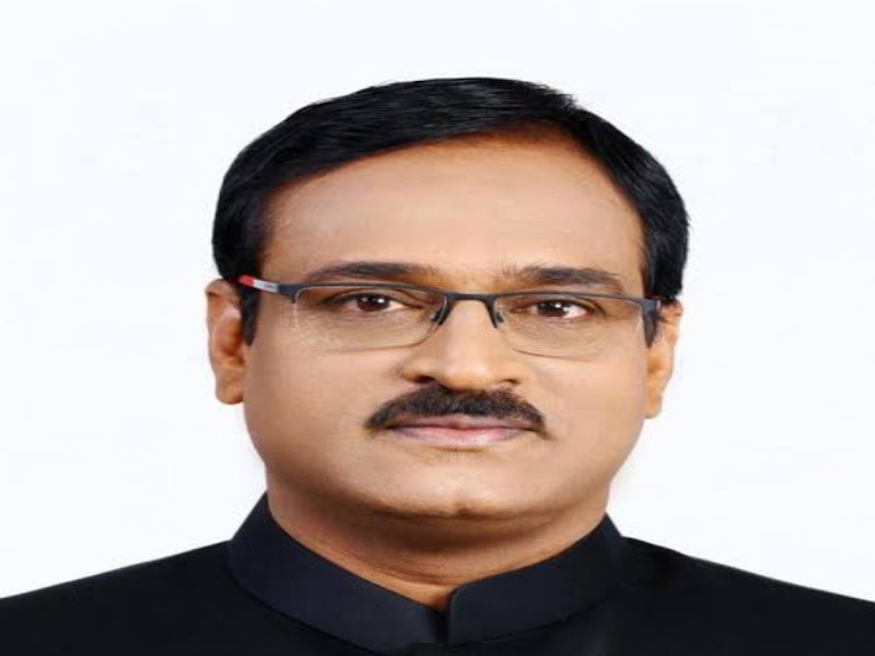 Additional Revenue Divisional Commissioner Dr. Anil Ramod has crores of rupees | अतिरिक्त महसूल विभागीय आयुक्त डॉ. अनिल रामोड याच्याकडे कोट्यावधी रुपयांचे घबाड