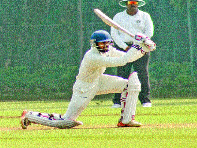  Assam scored the first innings lead in 279 runs, Maharashtra scored 253 runs, Rituraj Gaekwad's century | आसामला पहिल्या डावात आघाडी, २७९ धावांच्या उत्तरात महाराष्ट्र सर्व बाद २५३, ऋतुराज गायकवाडचे शतक