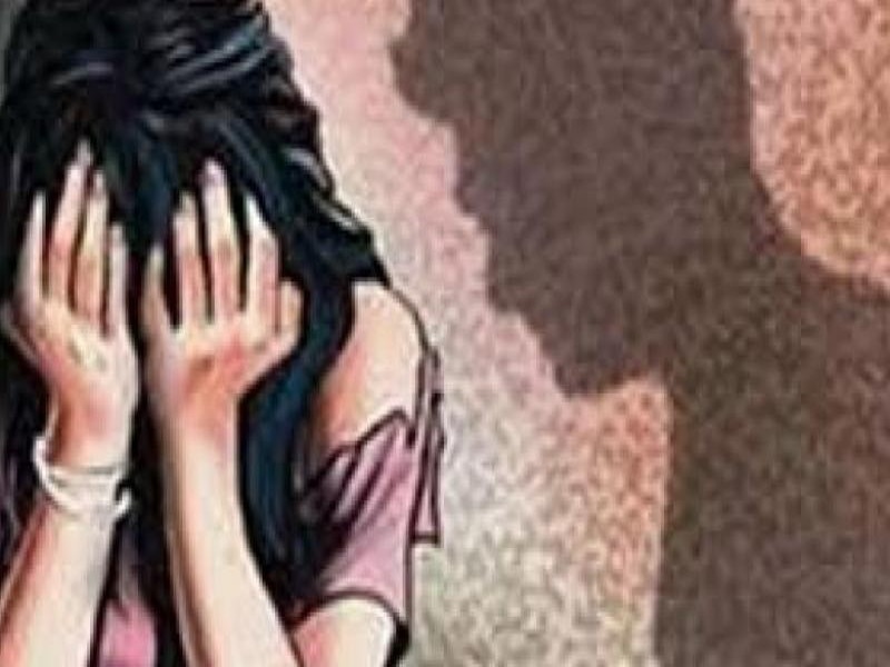 Sexual abuse of a minor girl; Crime against 19-year-old youthin the bhosari | अल्पवयीन मुलीवर लैंगिक अत्याचार; १९ वर्षीय तरुणाच्या विरोधात भोसरीत गुन्हा 
