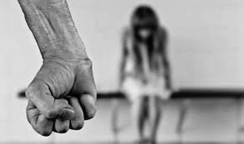 Sexual abuse of a minor girl | अल्पवयीन मुलीवर लैंगिक अत्याचार