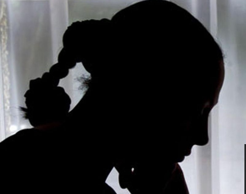 In Satara, a woman has been booked for molestation | साताऱ्यात महिलेचा विनयभंग, एकावर पोलीस ठाण्यात गुन्हा दाखल