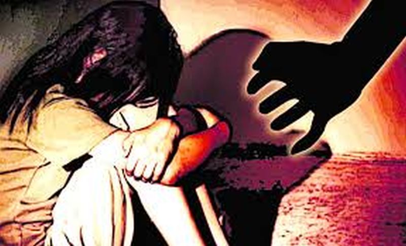 Father rape his minor girl in Buldhana | जन्मदात्या बापाचा अल्पवयीन मुलीवर अत्याचार