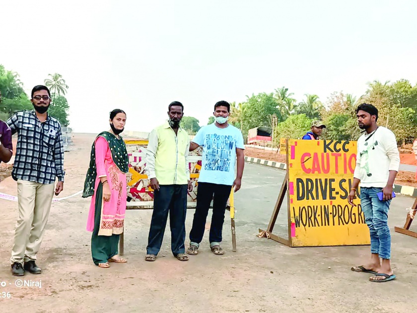The villagers blocked the traffic on the highway at Nandgaon | नांदगाव येथील महामार्गावरील वाहतूक ग्रामस्थांनी रोखली