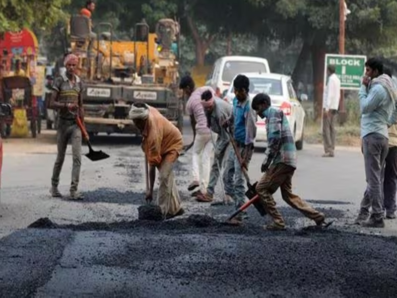 Talegaon - Chakan - Shikrapur road work to start soon; Tender published through NHAI | तळेगाव - चाकण - शिक्रापूर मार्गाचे काम लवकरच सुरू; NHAI मार्फत निविदा प्रसिद्ध