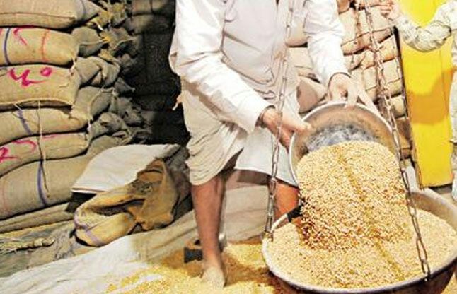 Distribution of 65 lakh 80 thousand quintals of foodgrains in the state | राज्यात ६५ लाख ८० हजार क्विंटल अन्नधान्याचे वाटप