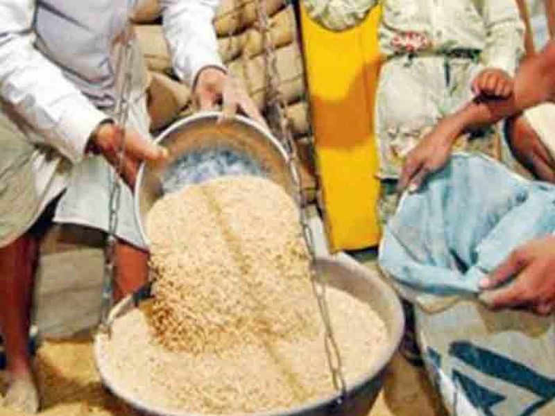 The grains will be found at any ration shop in Jalgaon | जळगावात कुठल्याही रेशन दुकानावर मिळेल धान्य