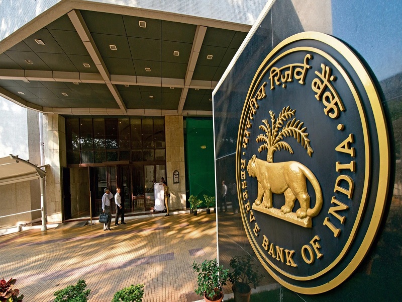 rupee bank in merge in saraswat co operative bank pending due to rbi | Rupee Bank : 'आरबीआयमुळेच थांबले ‘रुपी बँके'चे विलीनीकरण'