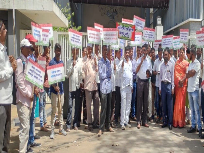 Against the submission of the affidavit of Dhanagar reservation | धनगर आरक्षणाचे प्रतिज्ञापत्र सादर करण्यास विरोध