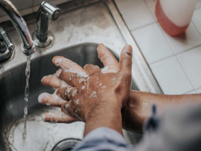 Coronavirus : This video will show you are you handwashing routine how to wash your hand properly api | Coronavirus : 'हा' व्हिडीओ पाहिल्यावर कळेल तुम्ही हात धुतांना काय चूक करताय!