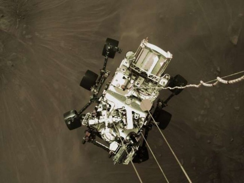 NASA perseverance rover landing video watch video | पहिल्यांदाच! मंगळ ग्रहावरून NASA च्या रोवरने पाठवला पहिला व्हिडीओ, बघा लाल ग्रहाचा अद्भूत नजारा...