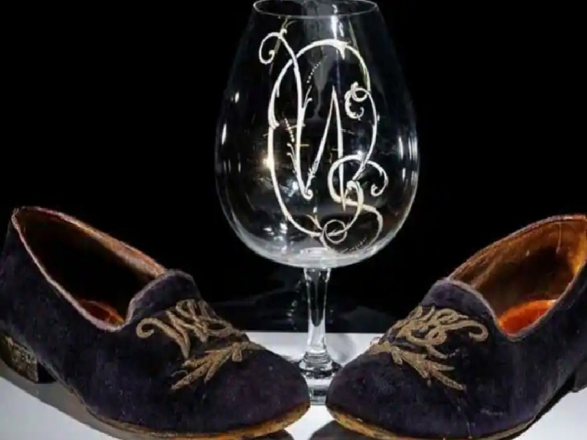Sir Winston Churchill slippers sold for almost 40 lac at auction and know brandy glass cost | काय सांगता! दारूच्या एका ग्लासाची किंमत वाचून व्हाल अवाक्, ४० लाखात विकले गेले 'लक्झरी शूज'