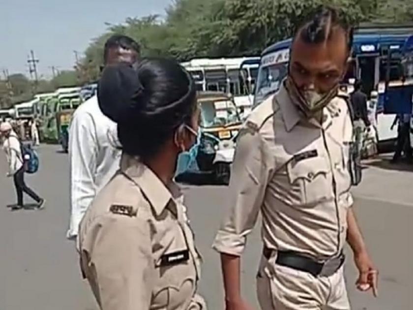Fake women police asking money name of mask in Ratlam MP | वर्दी घालून नकली पोलीस बनली महिला, मास्क लावून आठवडाभर करत राहिली वसूली!