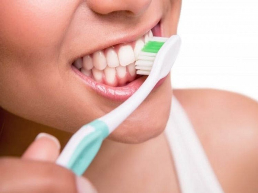 Keeping mouth clean can help to reduce the risk of corona virus research | Coronavirus चा धोका कमी करण्यासाठी तोंडाच्या स्वच्छतेवर द्या अधिक लक्ष, रिसर्चमधून दावा!