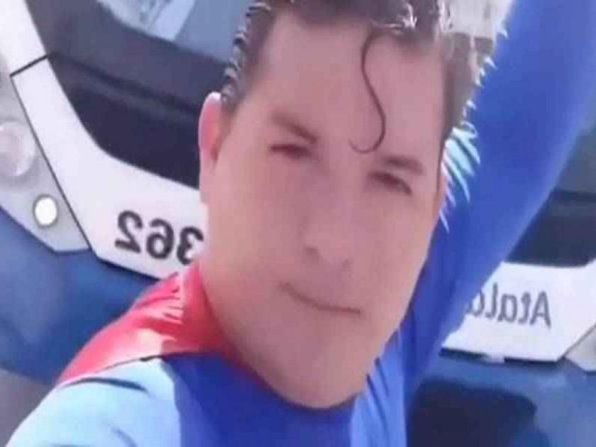 Brazilian comedian is hit by a bus while pretending to stop it with his hand | VIDEO : सुपरमॅनची नक्कल करणं पडलं महागात, मागून येणाऱ्या बसने दिली टक्कर!