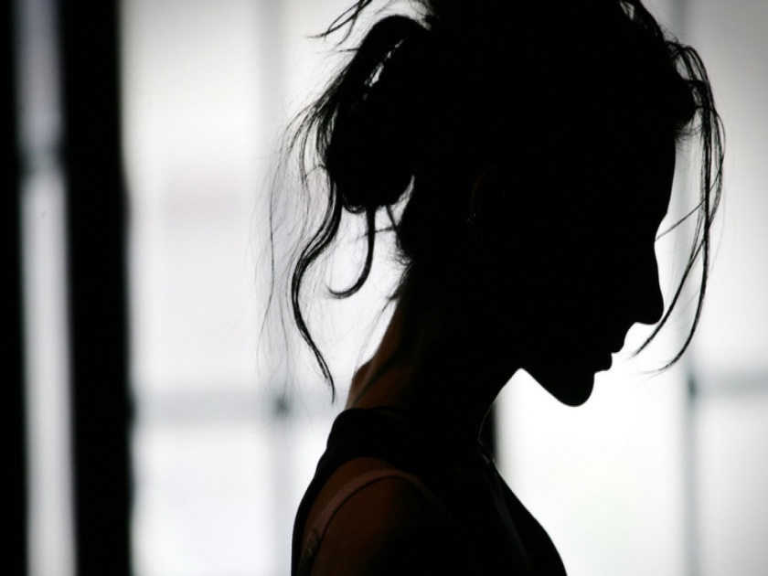 US : Model's mother found out secret porn career by seeing her naked cover photo on magazine | लपून मुलगी बनली पॉर्न स्टार, मॅगझीनच्या कव्हरवर फोटो पाहून हैराण झाले घरातील लोक